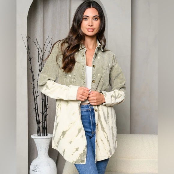 ☃️BOGO50%☃️ 🆕💚PEACH LOVE: OLIVE Washed Corduroy Button Up Shirt SMALL - Picture 3 of 14